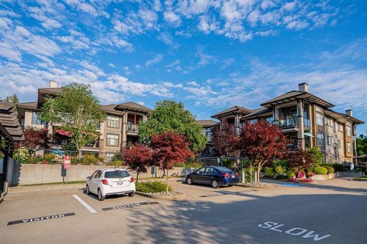 2 at 305 - 15195 36 Avenue, Morgan Creek, South Surrey White Rock