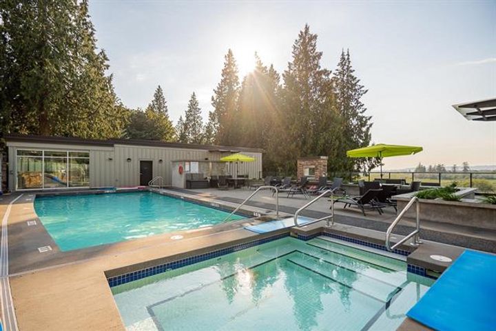 28 at 305 - 15195 36 Avenue, Morgan Creek, South Surrey White Rock