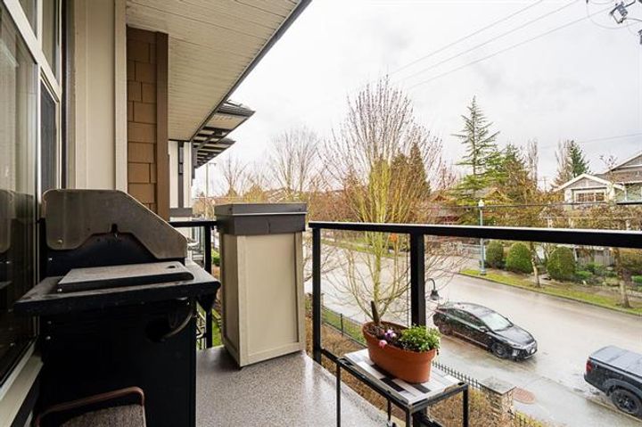 5 at 305 - 15195 36 Avenue, Morgan Creek, South Surrey White Rock