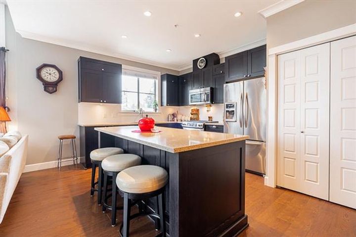 7 at 305 - 15195 36 Avenue, Morgan Creek, South Surrey White Rock