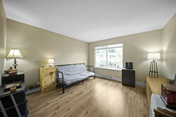 11-master-bedroom at 15 - 2678 King George Boulevard, King George Corridor, South Surrey White Rock