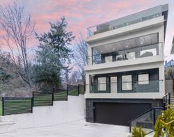 30-exterior-front at 14705 Oxenham Avenue, White Rock, South Surrey White Rock