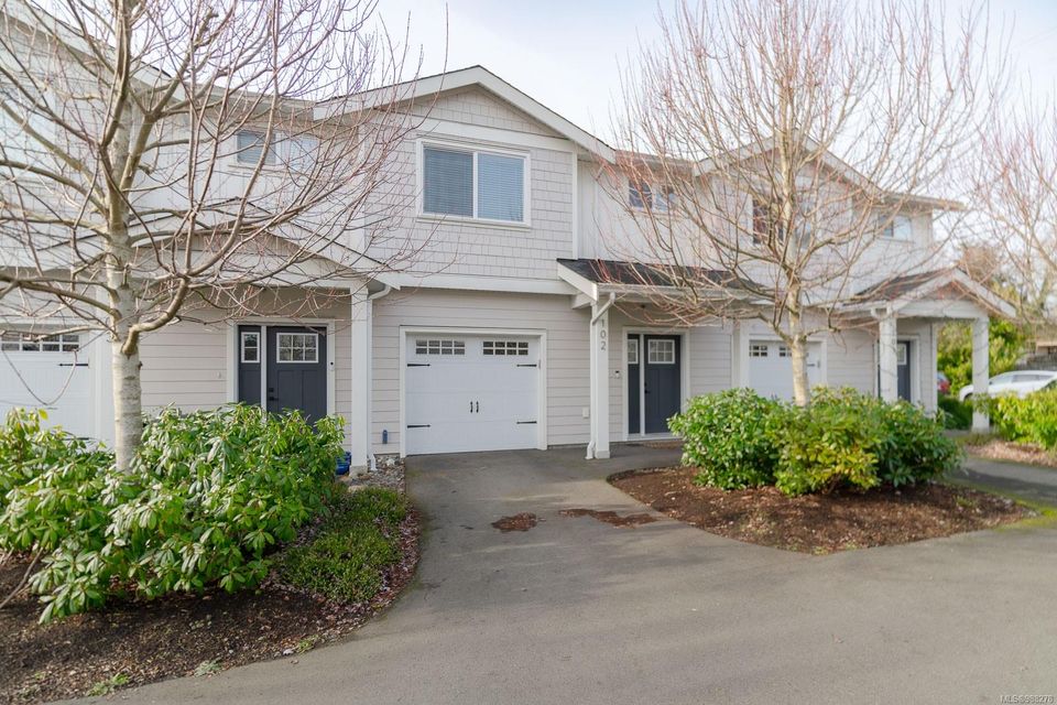 6717-ayre-sooke-vill-core-sooke-01