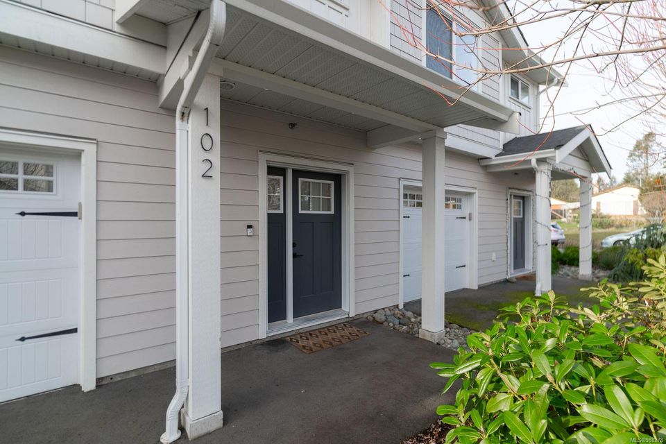 6717-ayre-sooke-vill-core-sooke-02