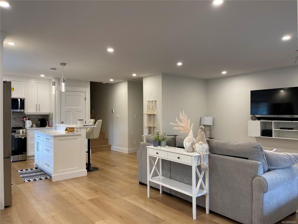 2643-4th-port-alberni-port-alberni-04