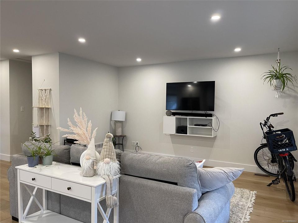 2643-4th-port-alberni-port-alberni-05