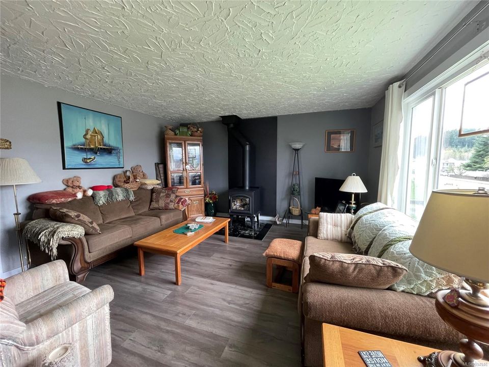 2425-9th-port-alberni-port-alberni-02