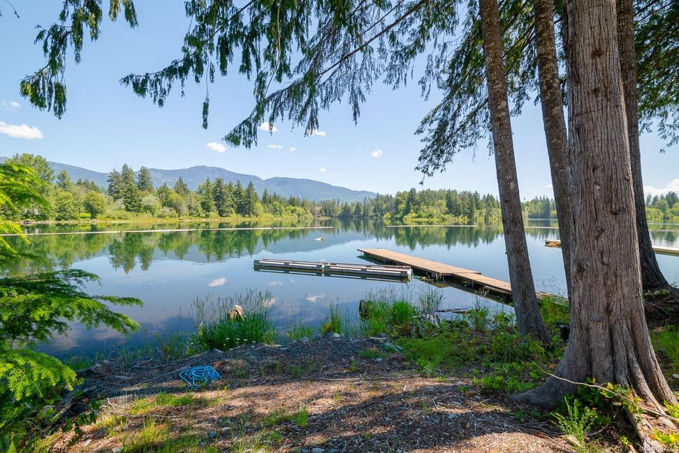 11254-pine-sproat-lake-port-alberni-01