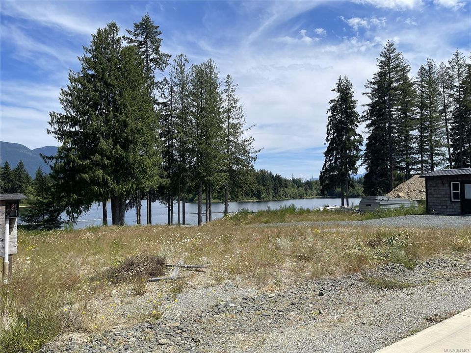 11254-pine-sproat-lake-port-alberni-05