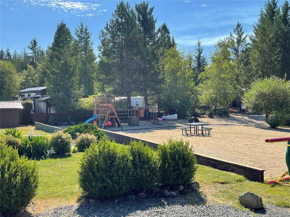 2650-turnbull-bowserdeep-bay-parksvillequalicum-04