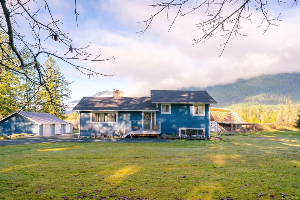 7801-7807-beaver-creek-alberni-valley-port-alberni-01