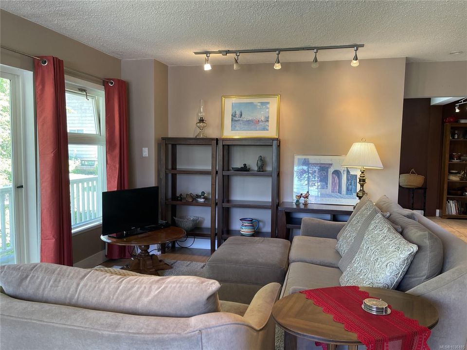 2821-4th-port-alberni-port-alberni-05