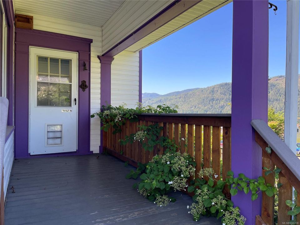 2629-2nd-port-alberni-port-alberni-03