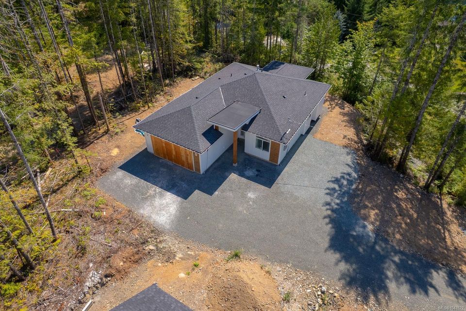 8423-sander-sproat-lake-port-alberni-01