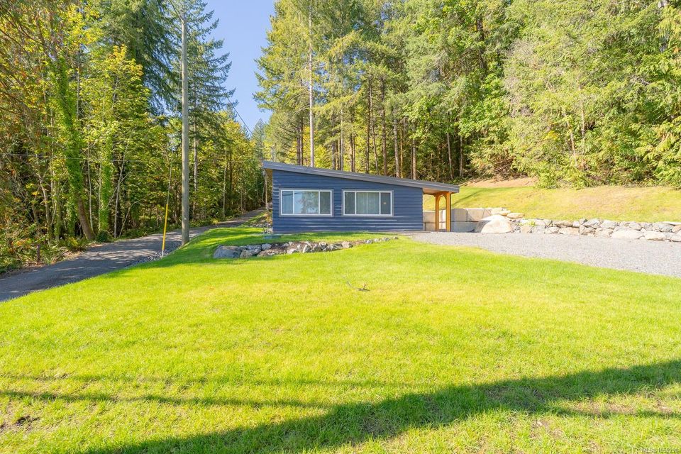 sl-2-lakeshore-sproat-lake-port-alberni-03