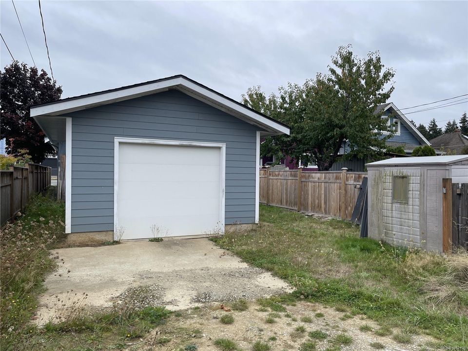 2868-3rd-port-alberni-port-alberni-03