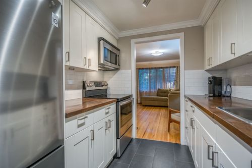 235-keith-road-cedardale-west-vancouver-11 at 1002 - 235 Keith Road, Cedardale, West Vancouver