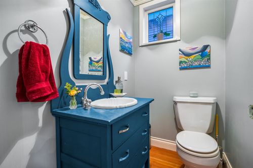 236-w-5th-street-lower-lonsdale-north-vancouver-15 at 236 W 5th Street, Lower Lonsdale, North Vancouver