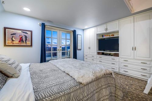 236-w-5th-street-lower-lonsdale-north-vancouver-17 at 236 W 5th Street, Lower Lonsdale, North Vancouver