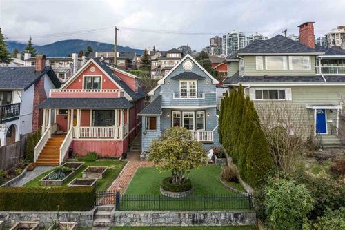 236-w-5th-street-lower-lonsdale-north-vancouver-37 at 236 W 5th Street, Lower Lonsdale, North Vancouver