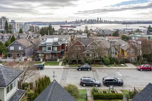 236-w-5th-street-lower-lonsdale-north-vancouver-39 at 236 W 5th Street, Lower Lonsdale, North Vancouver