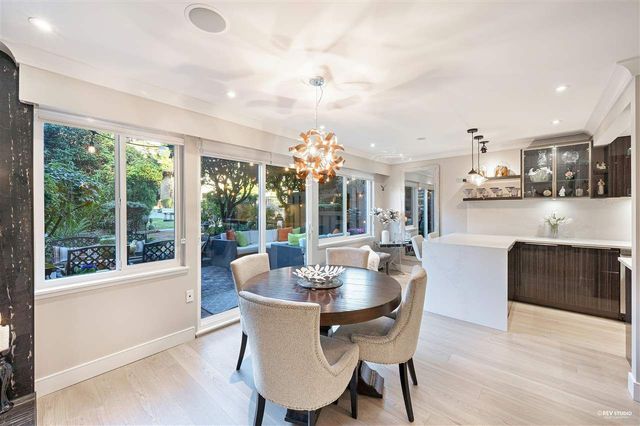 3b5588e7df93e29ebca4337fb2c8b357 at 107 - 235 Keith Road, Cedardale, West Vancouver