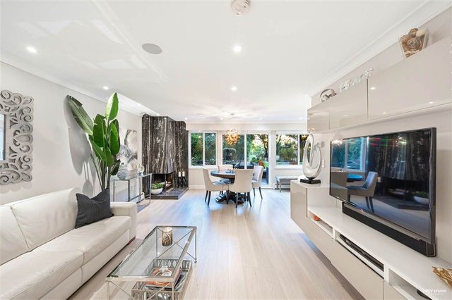 5d0551be40cc3763177e62e415ebac3d at 107 - 235 Keith Road, Cedardale, West Vancouver