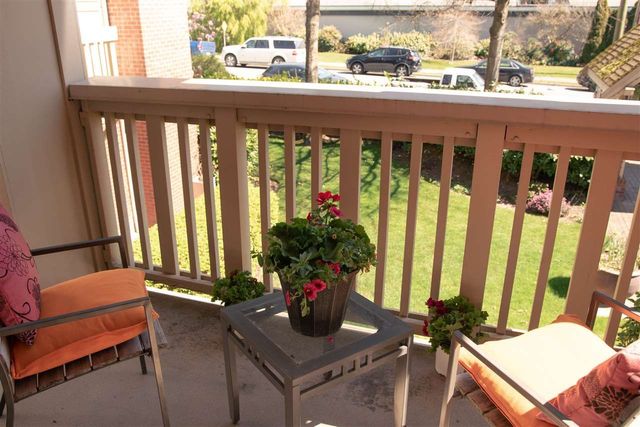 ae67960d301b09e4fdcb96accdfd0448 at 201 - 843 22nd Street, Dundarave, West Vancouver