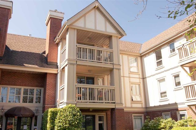 f01400d353e701891c4dc6b94dd06adf at 201 - 843 22nd Street, Dundarave, West Vancouver