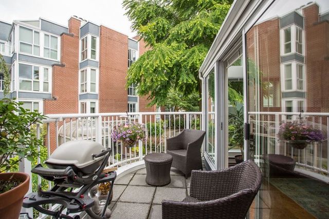 0b1fd0ff72fc374ca3bf7dcae4dfd68b at 1557 Mariner Walk, Vancouver West