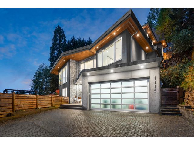 r2629287_2 at 1115 Dyck Road, North Vancouver