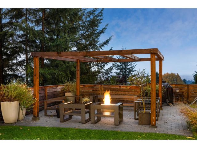 r2629287_34 at 1115 Dyck Road, North Vancouver