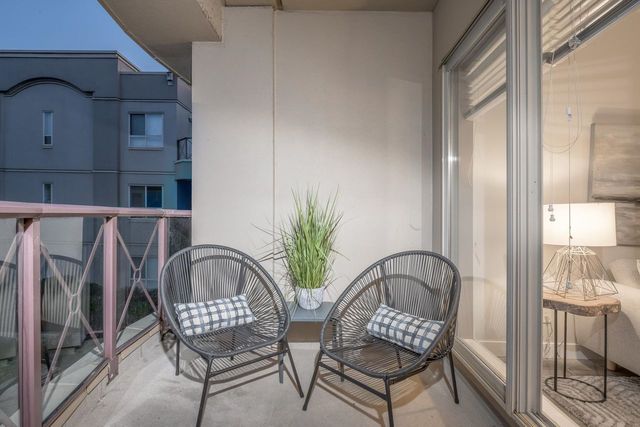 2109-rowland-street-central-pt-coquitlam-port-coquitlam-05 at 202 - 2109 Rowland Street, Central Pt Coquitlam, Port Coquitlam