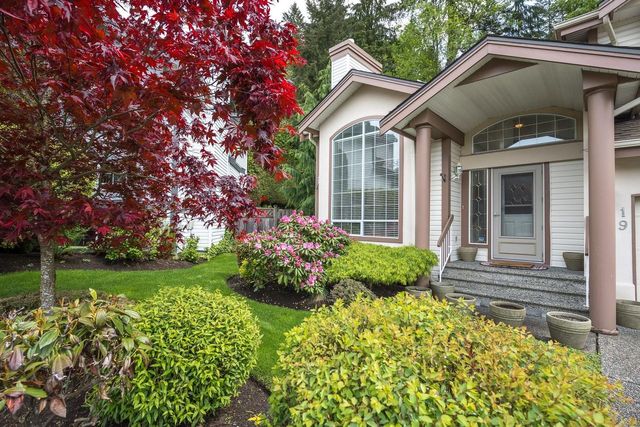 19-foxwood-drive-heritage-mountain-port-moody-02 at 19 Foxwood Drive, Heritage Mountain, Port Moody 19-foxwood-drive-heritage-mountain-port-moody-02 at 19 Foxwood Drive, Heritage Mountain, Port Moody