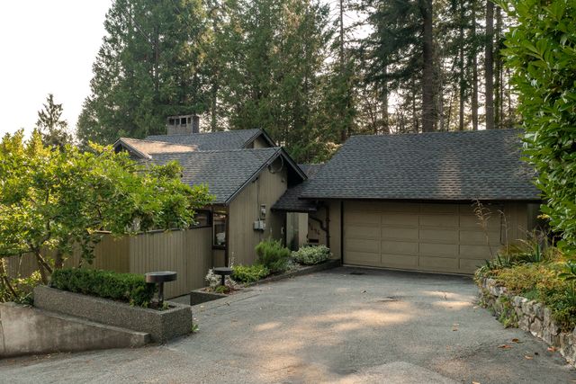 4696-clovelly-walk-wv-colleenburkephotography-03s at 4696 Clovelly Walk, Caulfeild, West Vancouver 4696-clovelly-walk-wv-colleenburkephotography-03s at 4696 Clovelly Walk, Caulfeild, West Vancouver