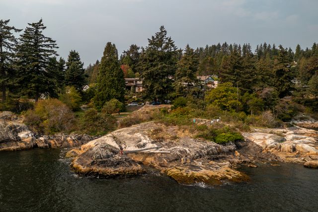 caulfeild-beaches-colleenburkephotography-05s at 4696 Clovelly Walk, Caulfeild, West Vancouver caulfeild-beaches-colleenburkephotography-05s at 4696 Clovelly Walk, Caulfeild, West Vancouver