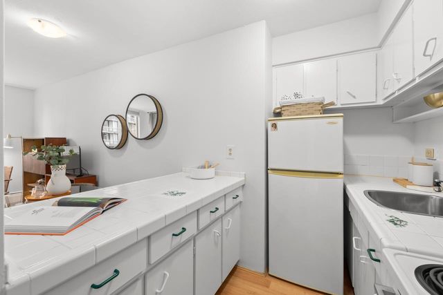 11 at 405 - 1250 Burnaby, West End VW, Vancouver West