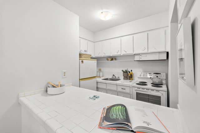 13 at 405 - 1250 Burnaby, West End VW, Vancouver West 13 at 405 - 1250 Burnaby, West End VW, Vancouver West