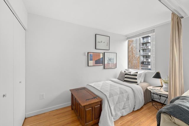 6 at 405 - 1250 Burnaby, West End VW, Vancouver West 6 at 405 - 1250 Burnaby, West End VW, Vancouver West