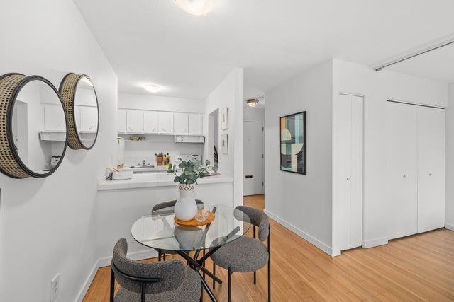 9 at 405 - 1250 Burnaby, West End VW, Vancouver West 9 at 405 - 1250 Burnaby, West End VW, Vancouver West