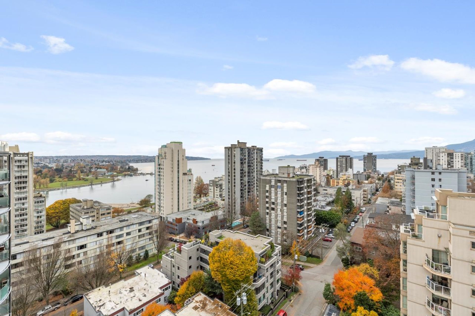 405 - 1250 Burnaby, West End VW, Vancouver West photo number 1 405 - 1250 Burnaby, West End VW, Vancouver West photo number 1