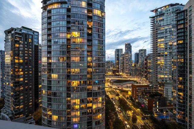 1438-richards-street-yaletown-vancouver-west-09 at 2306 - 1438 Richards Street, Yaletown, Vancouver West 1438-richards-street-yaletown-vancouver-west-09 at 2306 - 1438 Richards Street, Yaletown, Vancouver West