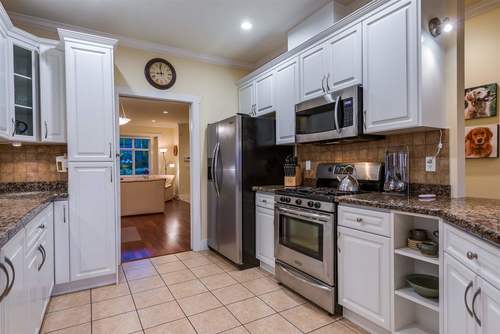 359-e-6th-street-lower-lonsdale-north-vancouver-17 at 359 E 6th Street, Lower Lonsdale, North Vancouver