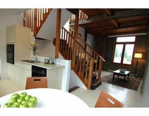 d636779a11b6742827106f7219d37285 at 83 Alexander Street, Vancouver West