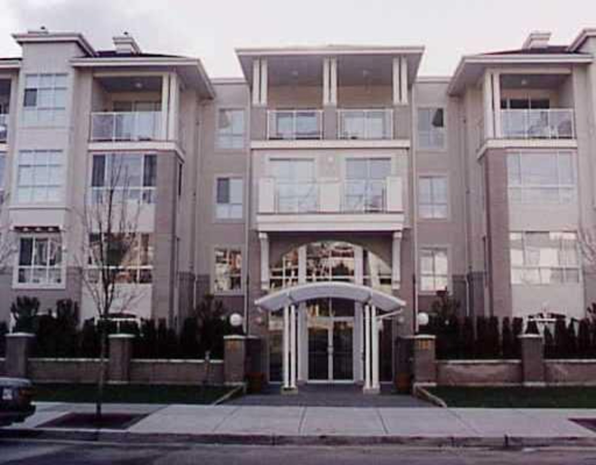 302 - 155 E 3rd Street, Lower Lonsdale, North Vancouver photo number 1