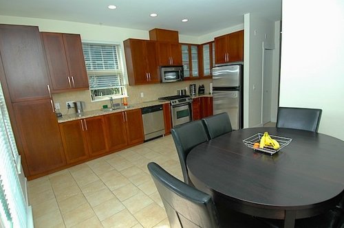 f5ec82fff6f21fb8d18e15529772abf8 at 1 - 308 14th Street, Central Lonsdale, North Vancouver