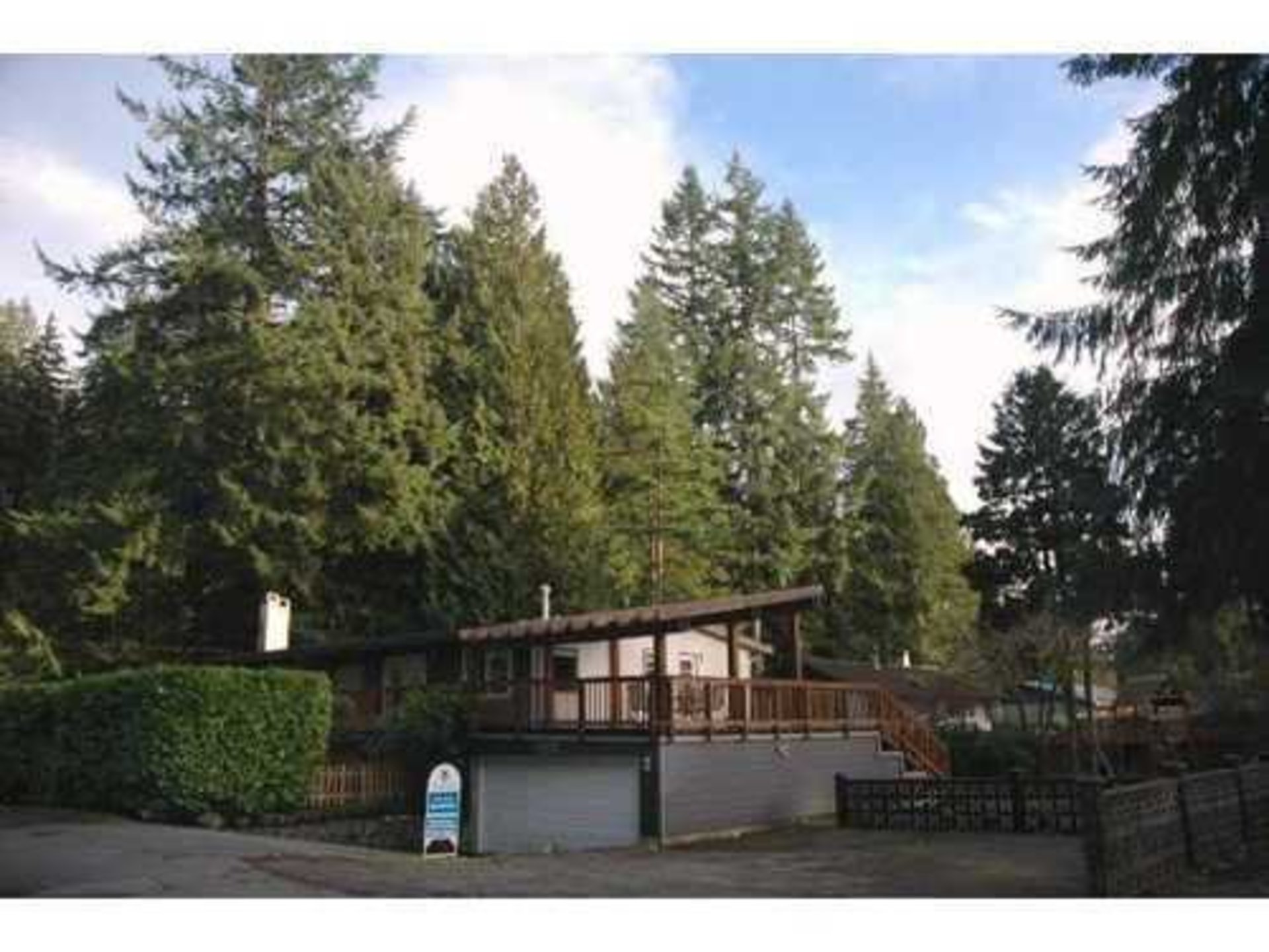 2249 Seymour Boulevard, Lynnmour, North Vancouver photo 6 2249 Seymour Boulevard, Lynnmour, North Vancouver photo 6