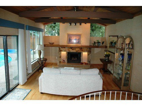 1e036d82d4e9c2b9ca718cc061d8c156 at 590 W Kings Road, Upper Lonsdale, North Vancouver