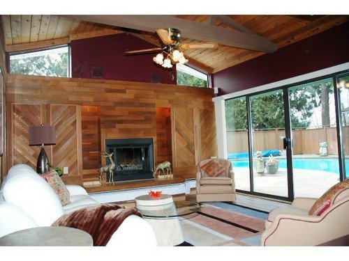 6156da23b2241e822f4b55d0ae03a843 at 590 W Kings Road, Upper Lonsdale, North Vancouver