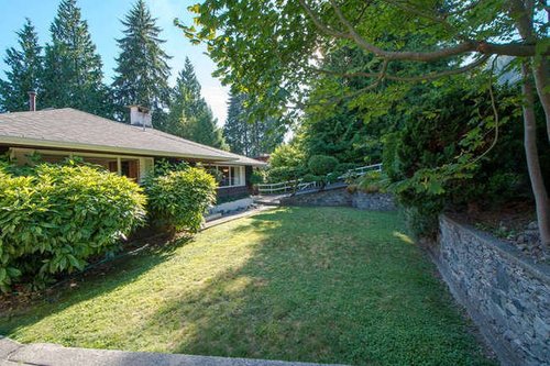 79d7c43fc687adfc01892e1f1e9c64a4 at 1347 Dempsey Road, Lynn Valley, North Vancouver